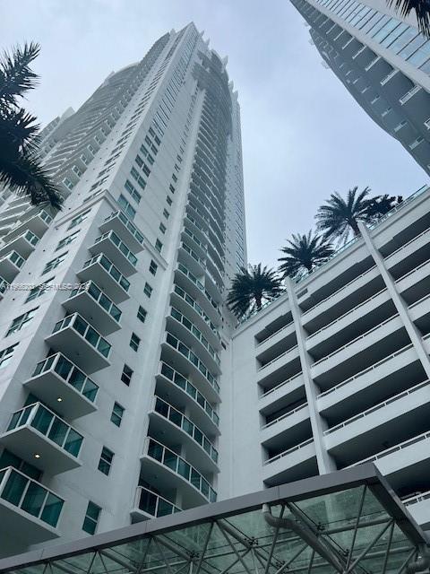 31 SE 5th St # 601