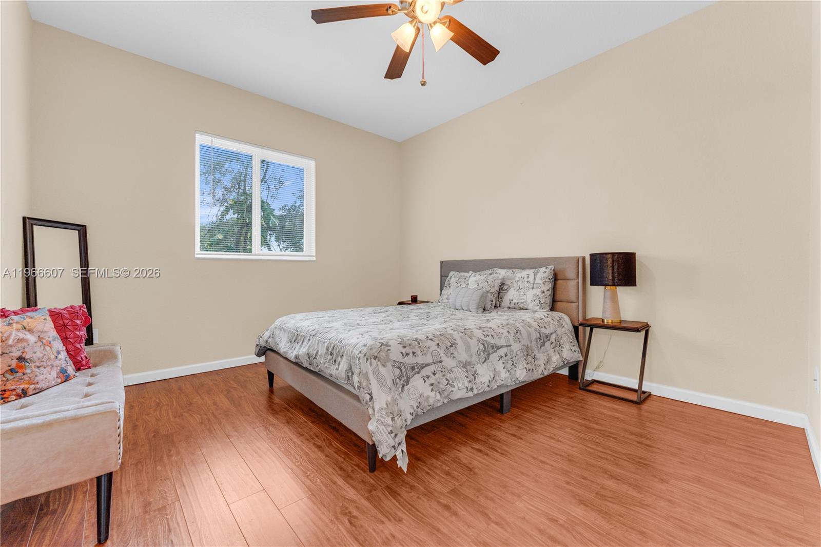 8844 S Isles Cir # 0