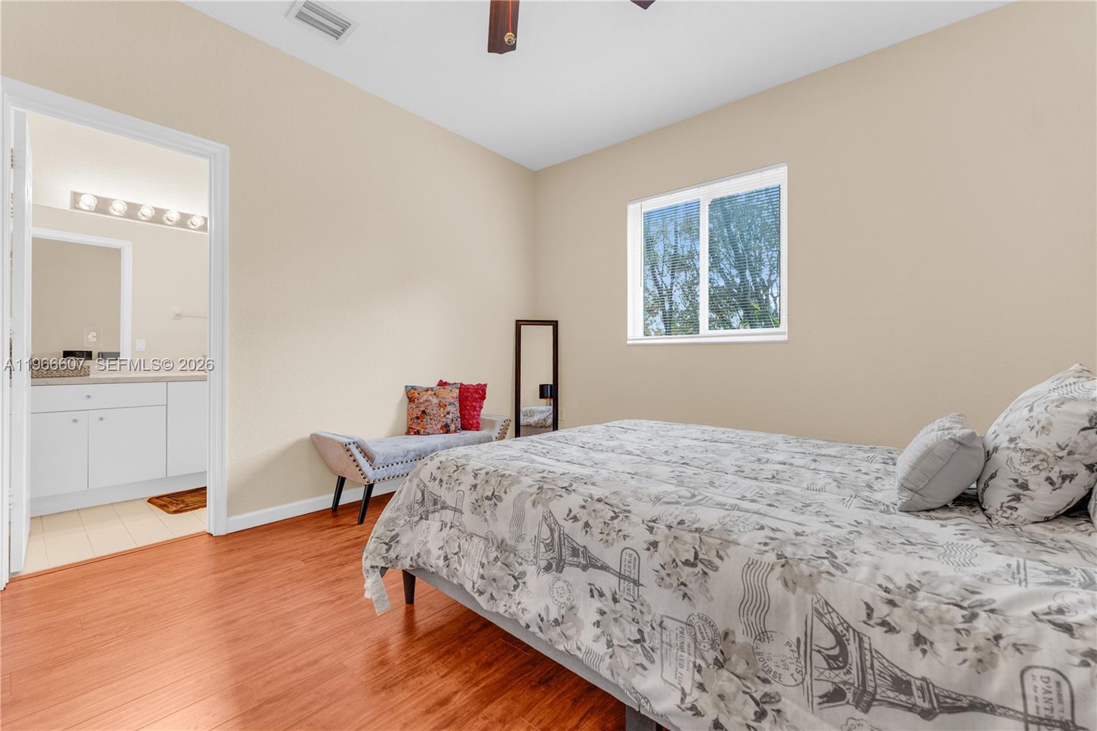 8844 S Isles Cir # 0