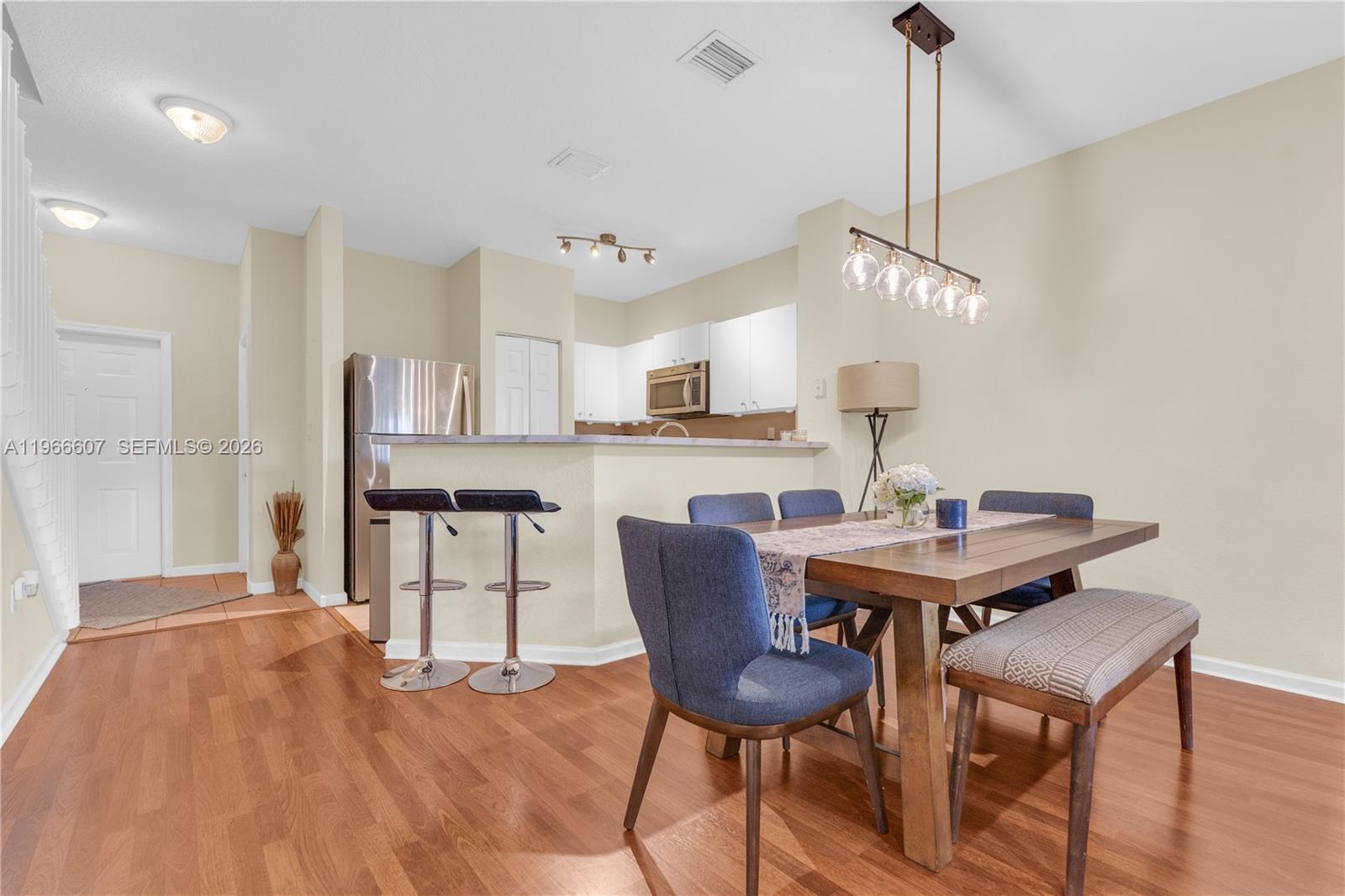 8844 S Isles Cir # 0