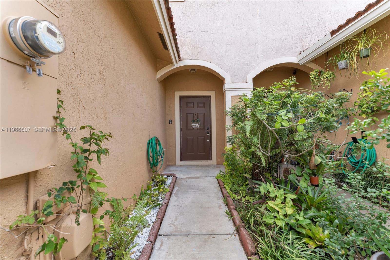 8844 S Isles Cir # 0