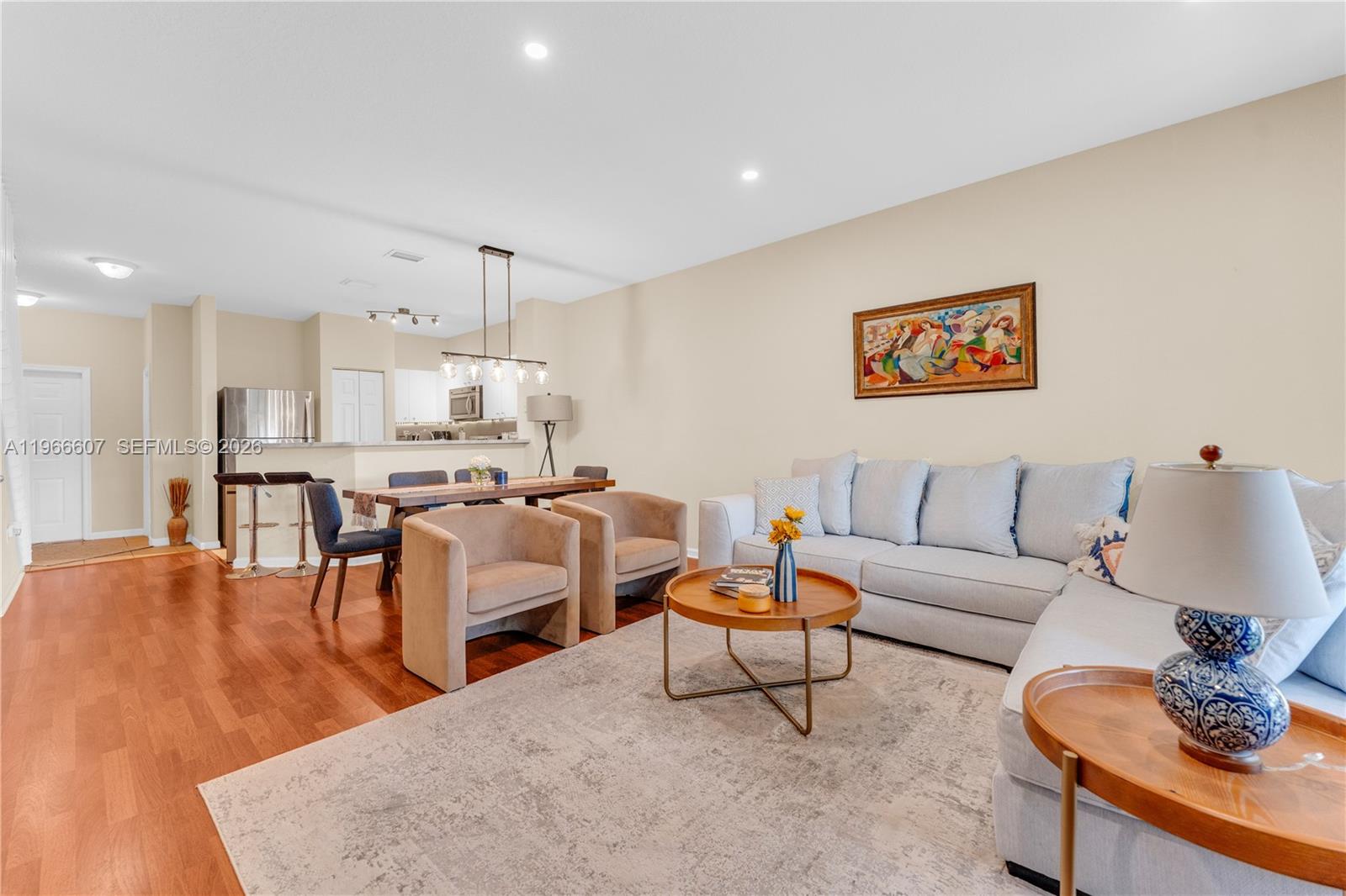 8844 S Isles Cir # 0