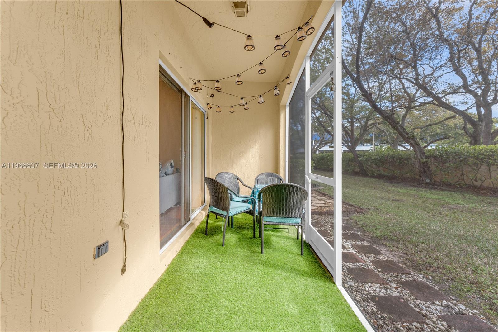 8844 S Isles Cir # 0