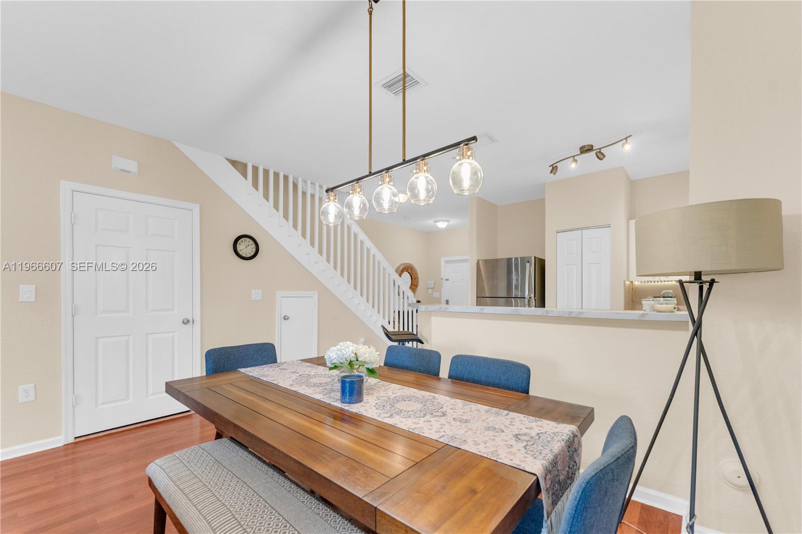 8844 S Isles Cir # 0