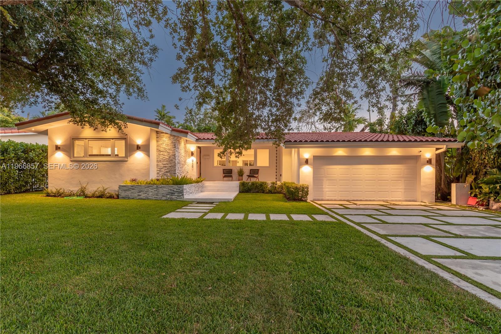 920 Alava Ave
