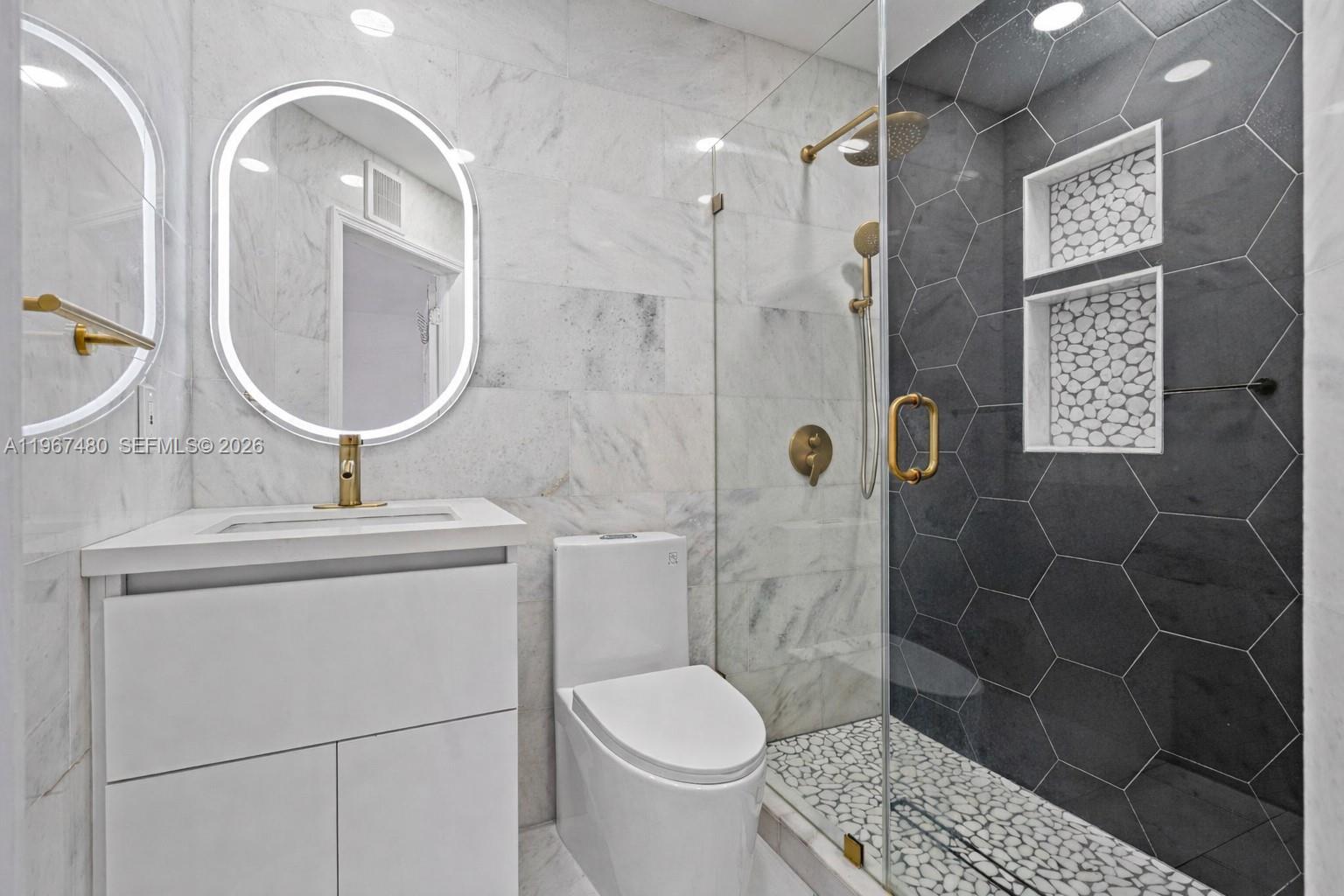 5725 NW 114th Path # 114