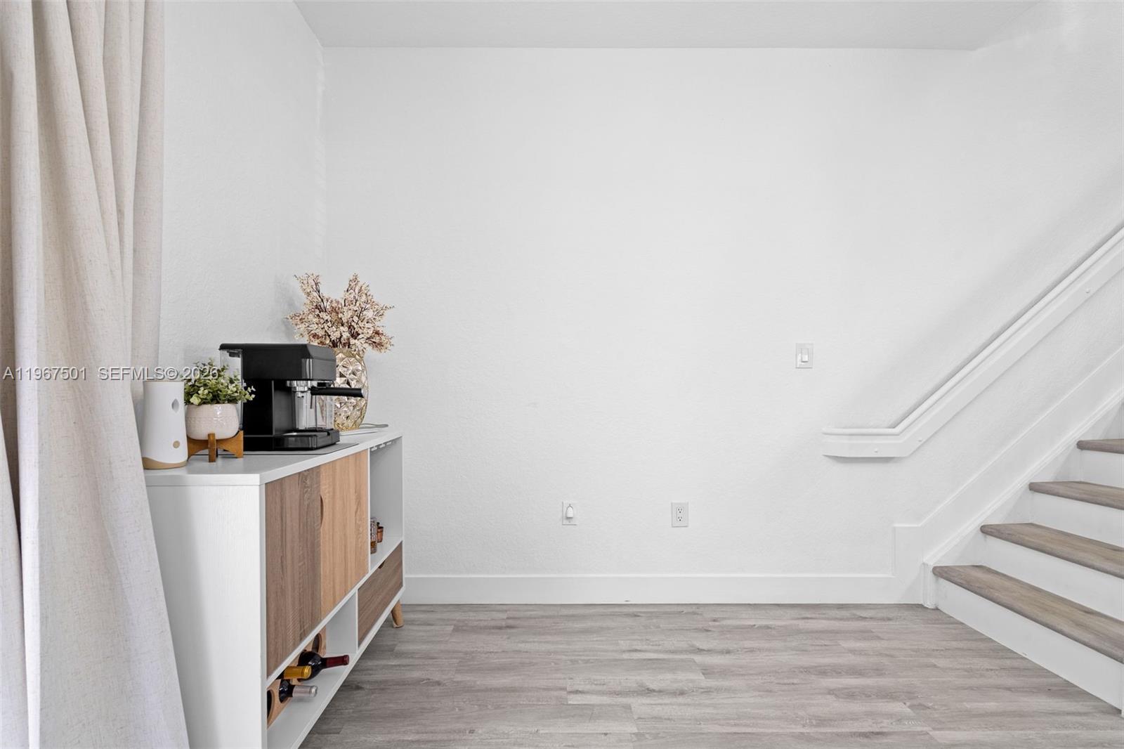 5725 NW 114th Path # 114