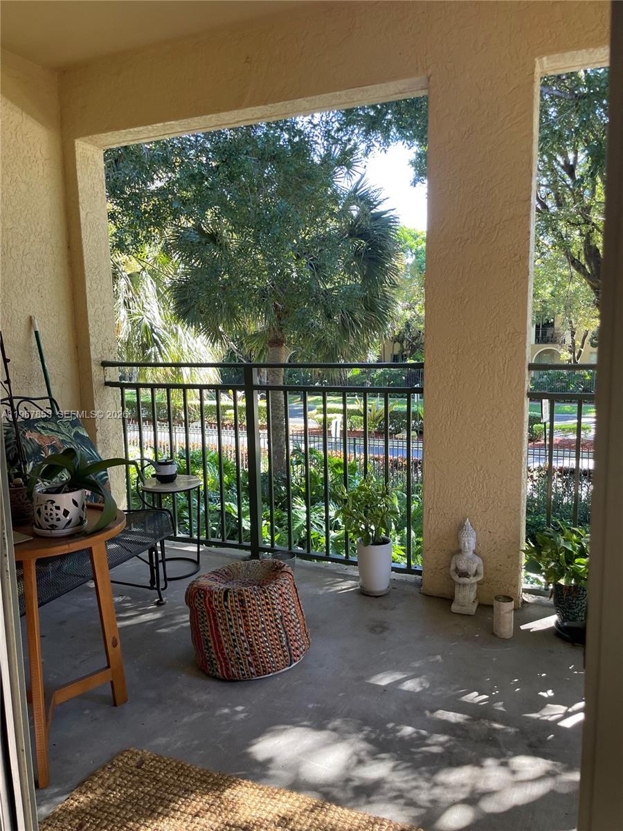 2445 Centergate Dr # 205