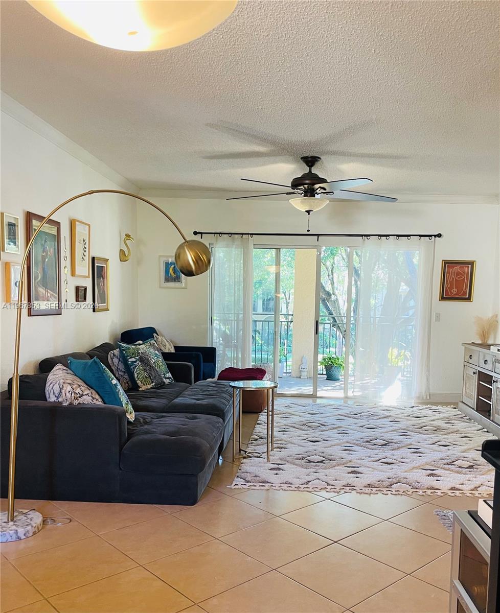 2445 Centergate Dr # 205