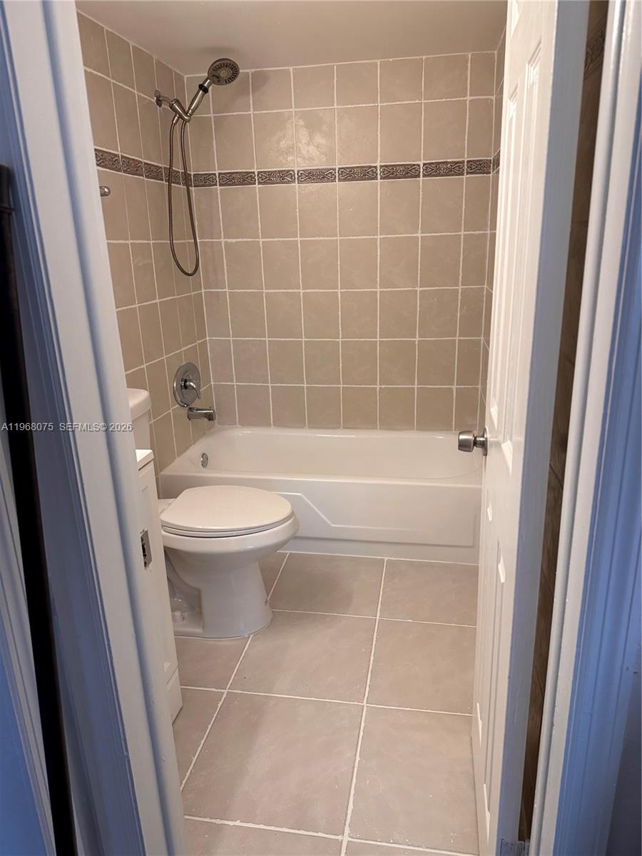 8600 SW 67th Ave # 942