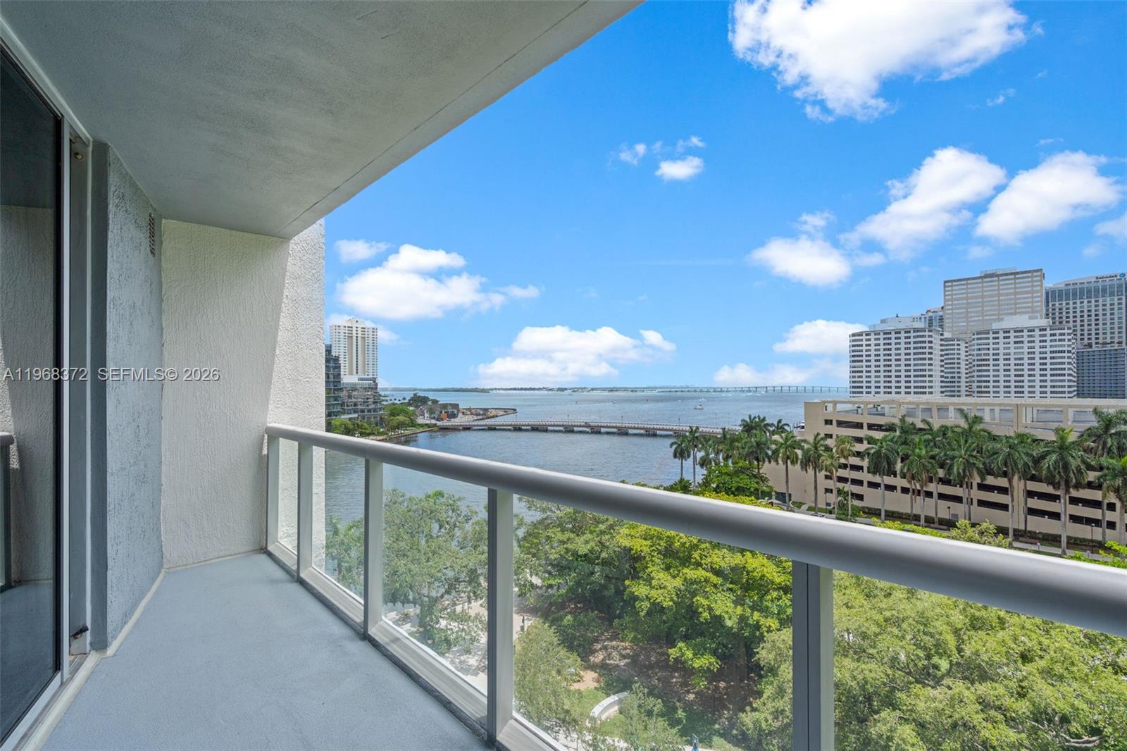 495 Brickell Ave # 905