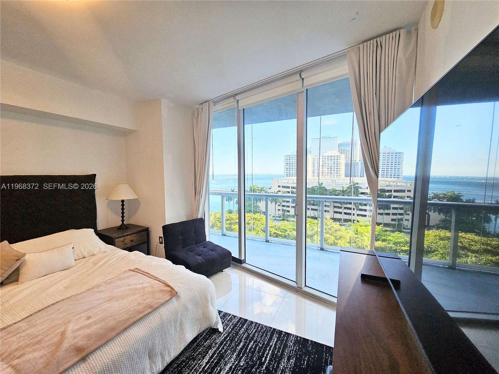 495 Brickell Ave # 905