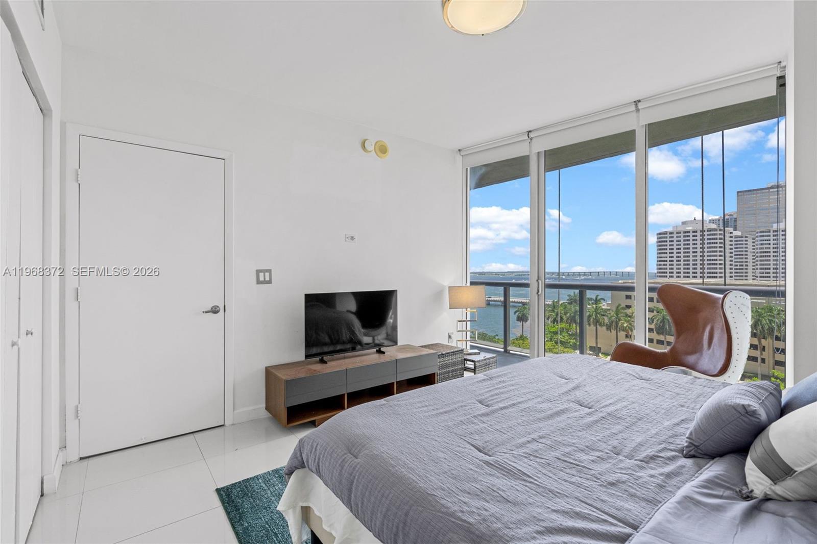 495 Brickell Ave # 905