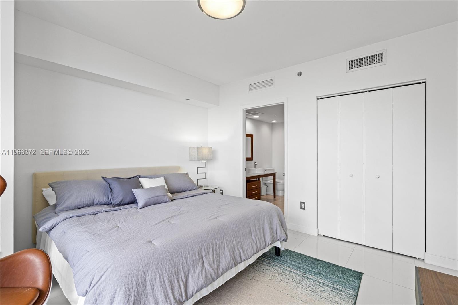 495 Brickell Ave # 905