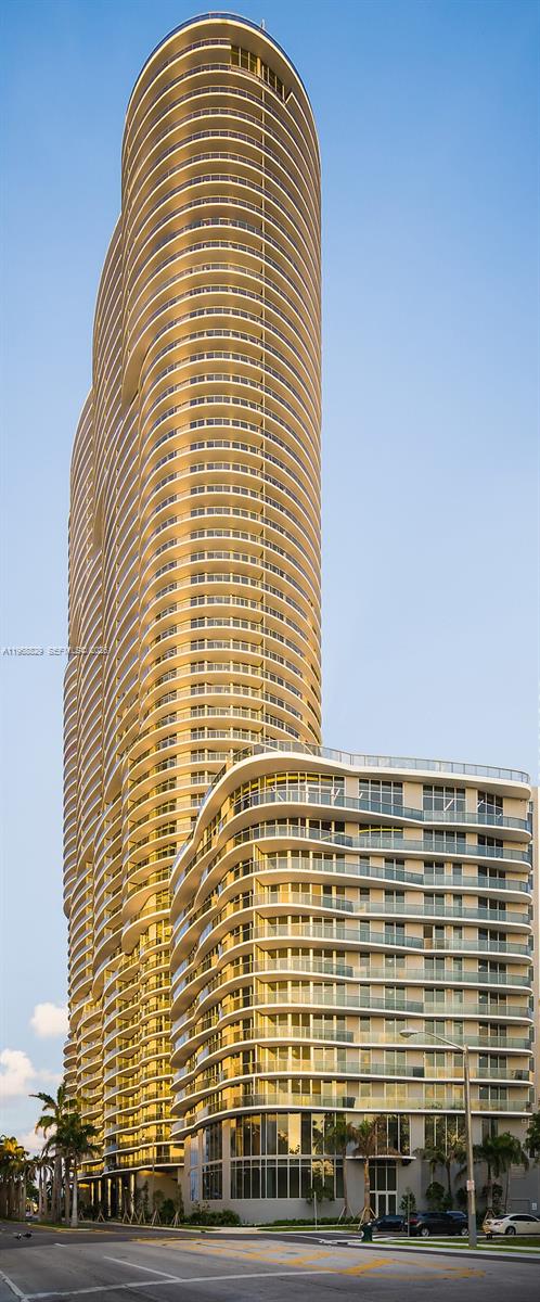 488 NE 18 Street # 1604