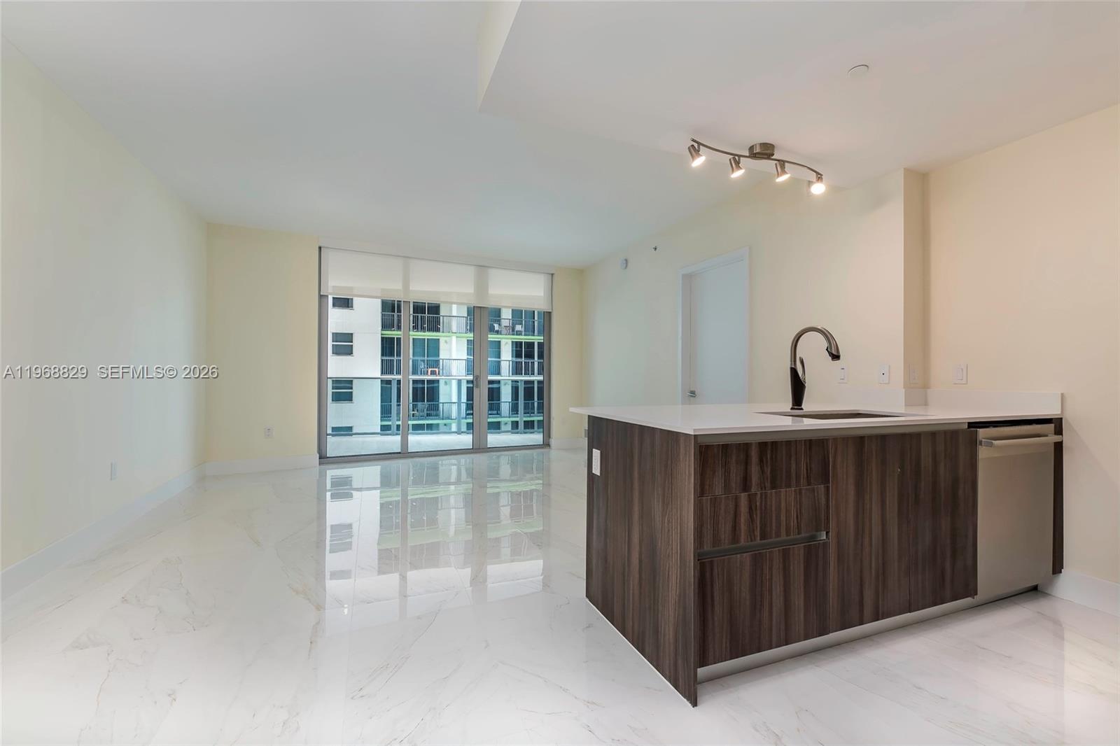 488 NE 18 Street # 1604