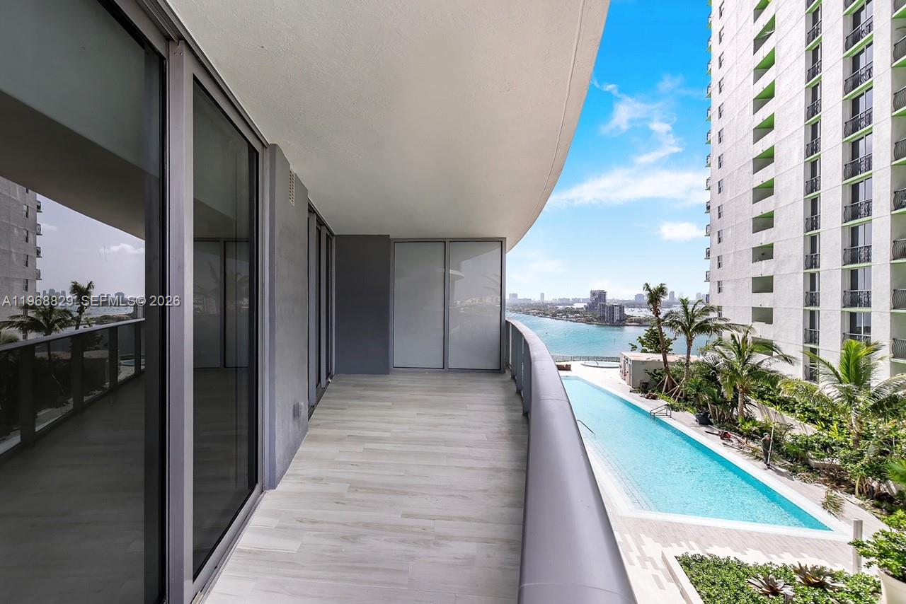 488 NE 18 Street # 1604