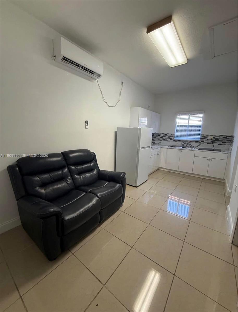 23160 SW 113th Psge # 2
