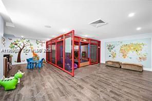950 Brickell Bay Dr # 3605