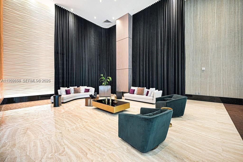 950 Brickell Bay Dr # 3605