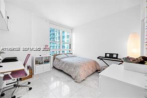 950 Brickell Bay Dr # 3605