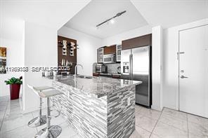 950 Brickell Bay Dr # 3605