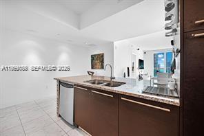 950 Brickell Bay Dr # 3605