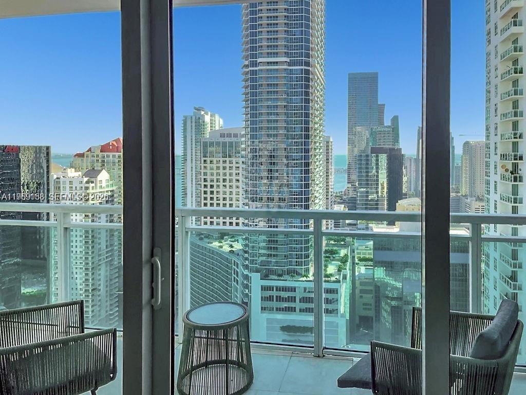 950 Brickell Bay Dr # 3605