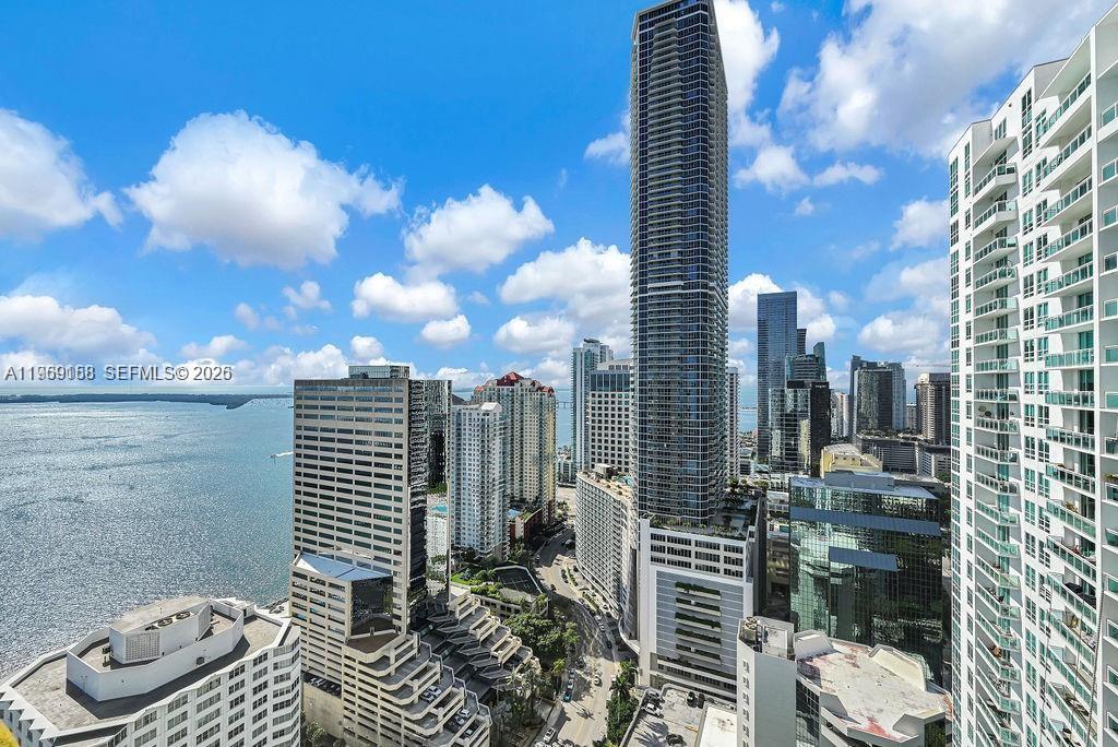 950 Brickell Bay Dr # 3605