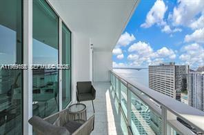 950 Brickell Bay Dr # 3605