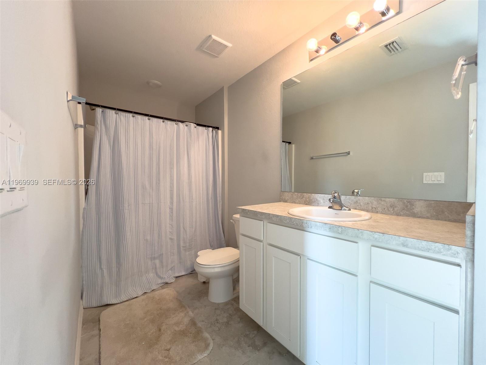 2507 NW 8th PL