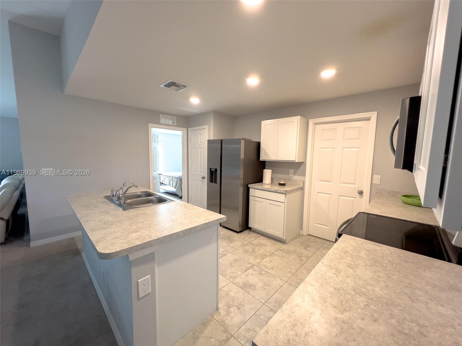 2507 NW 8th PL