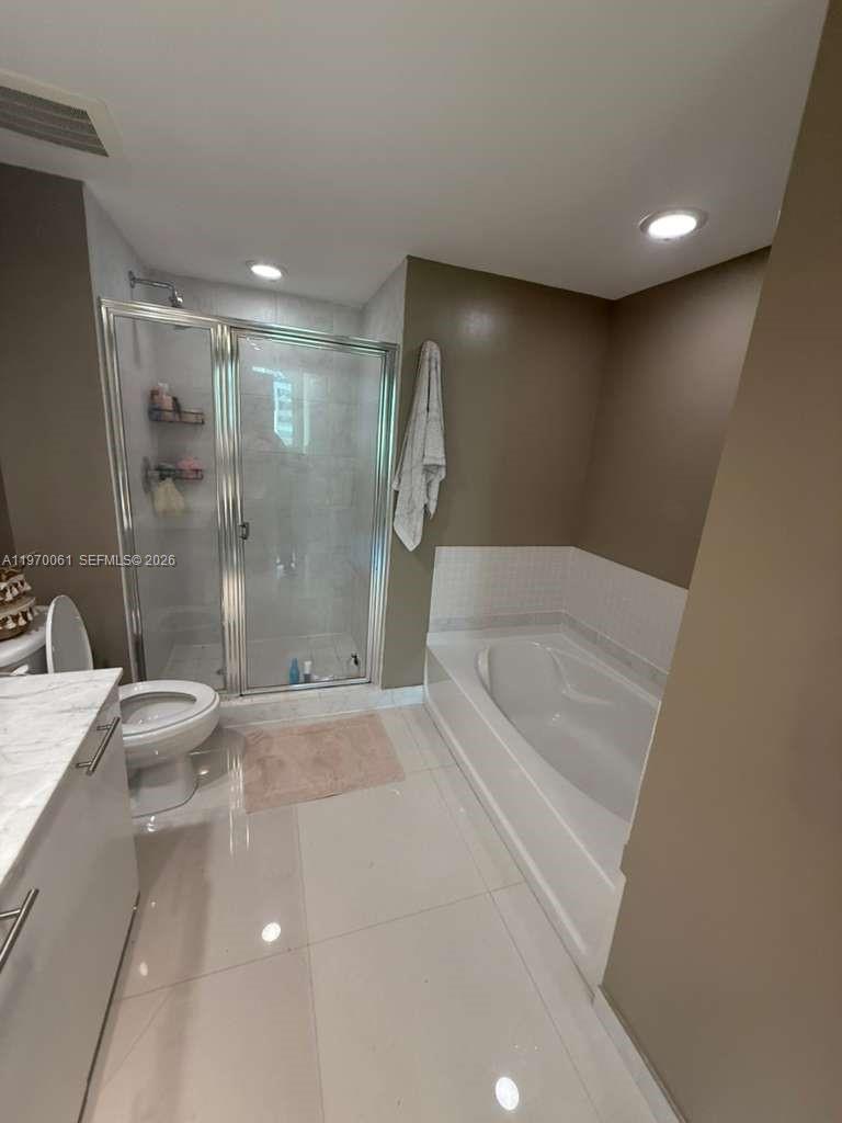 950 Brickell Bay Dr # 1505