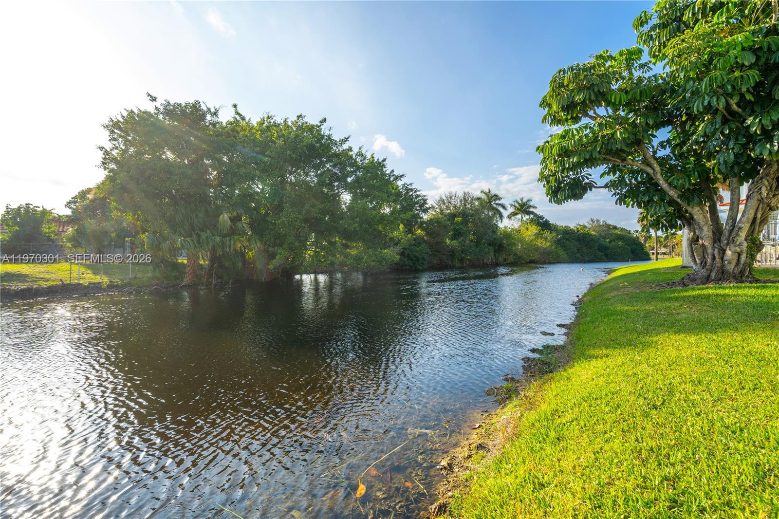 455 S Pine Island Rd # 303C