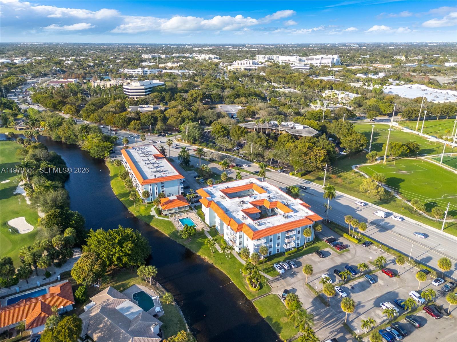 455 S Pine Island Rd # 303C