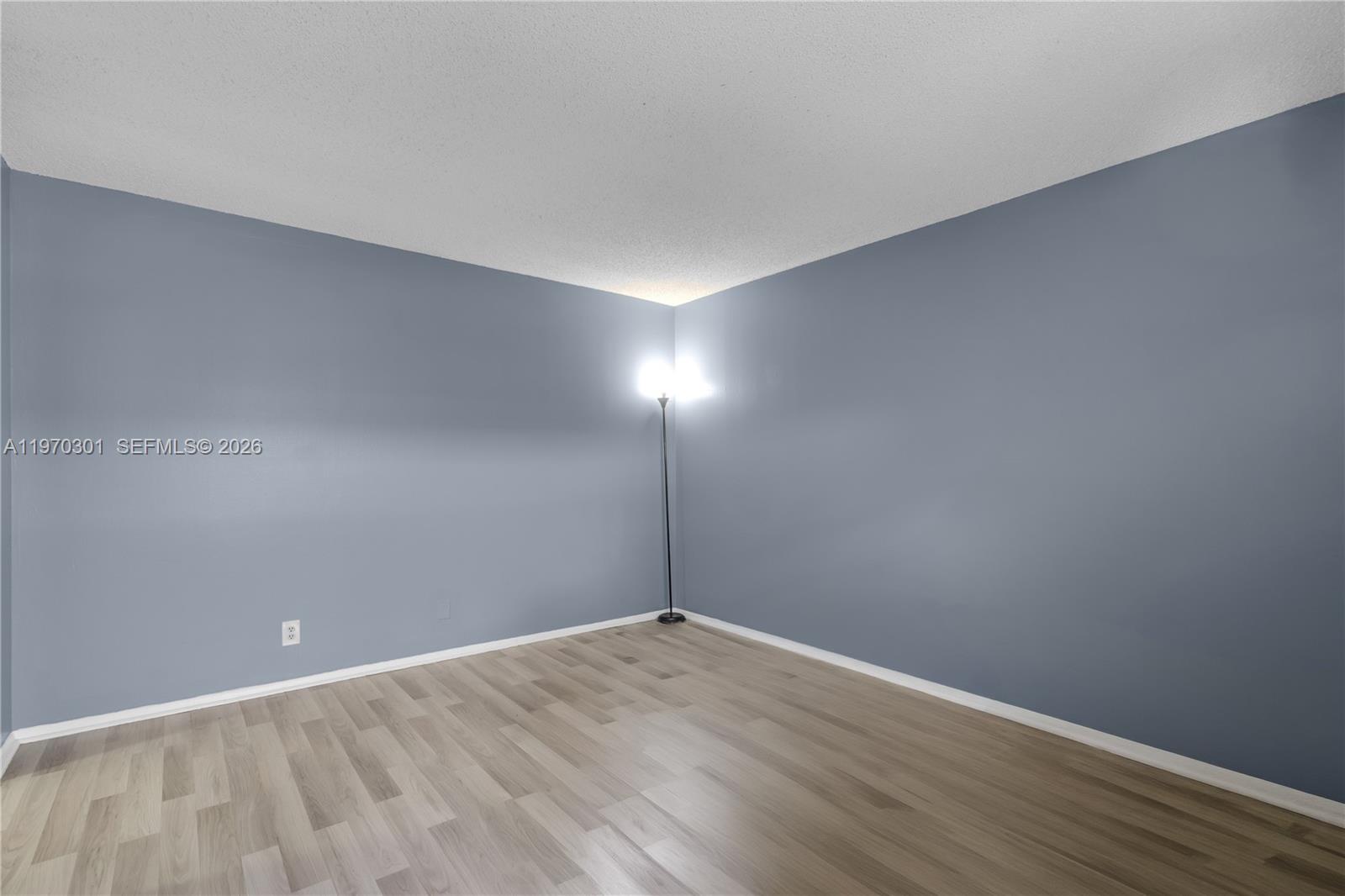 455 S Pine Island Rd # 303C