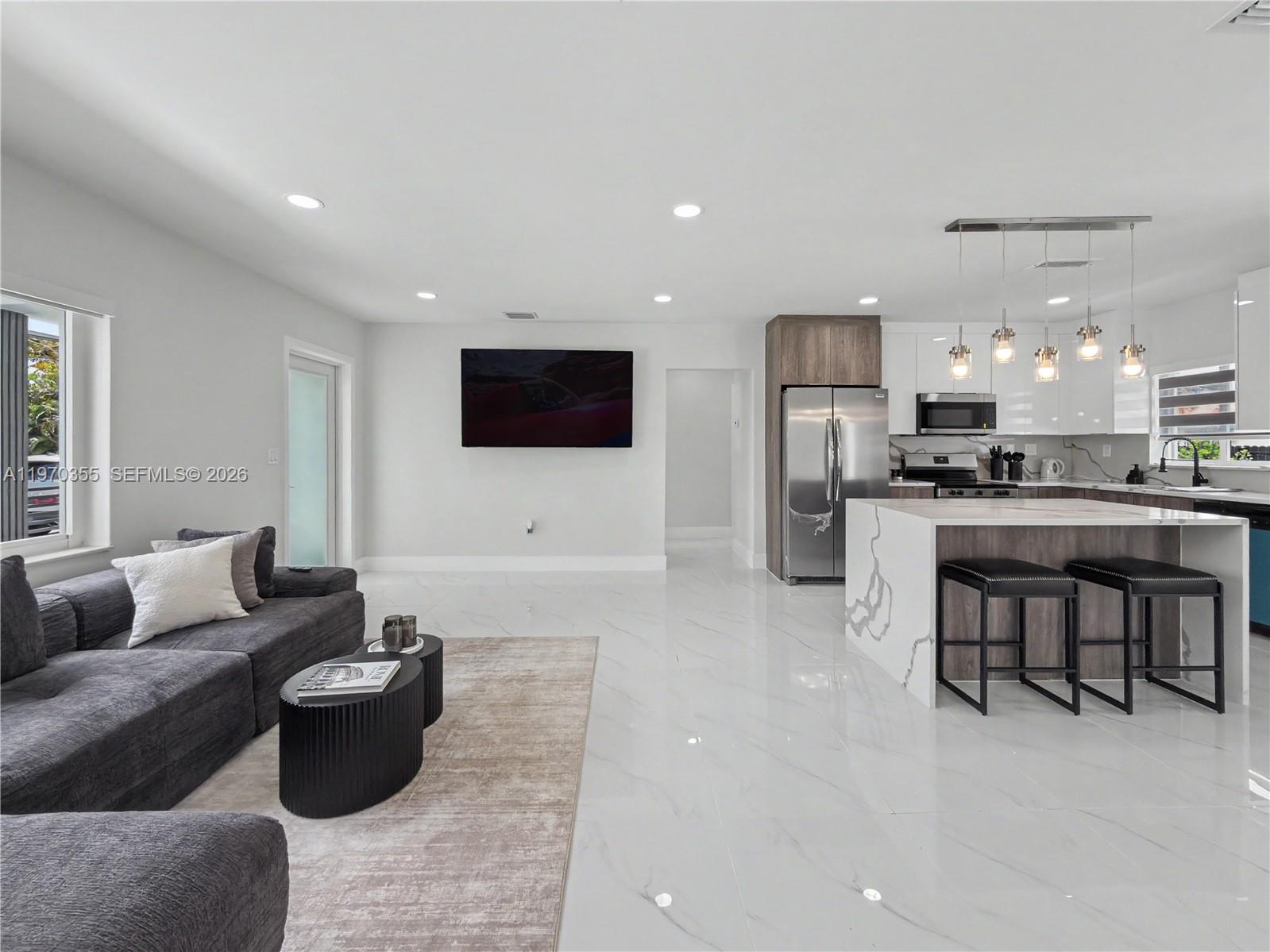 1530 SW 24th Ave