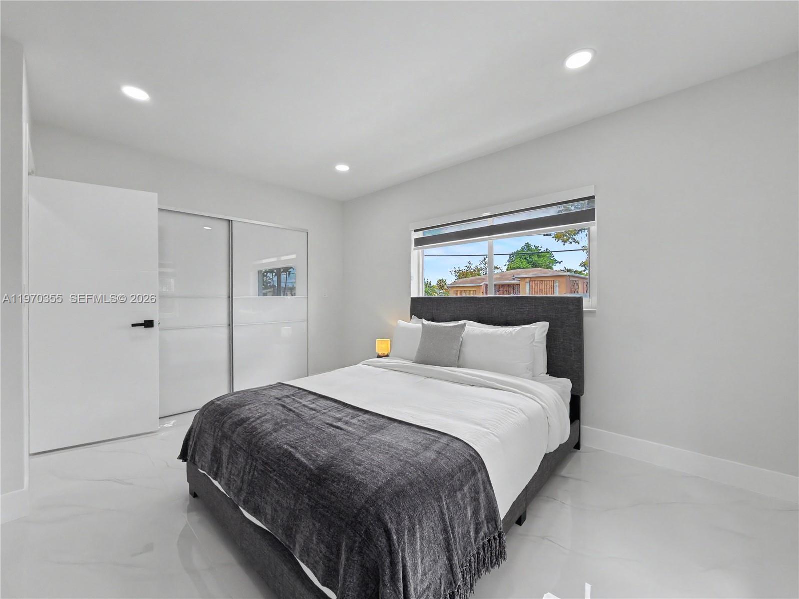 1530 SW 24th Ave