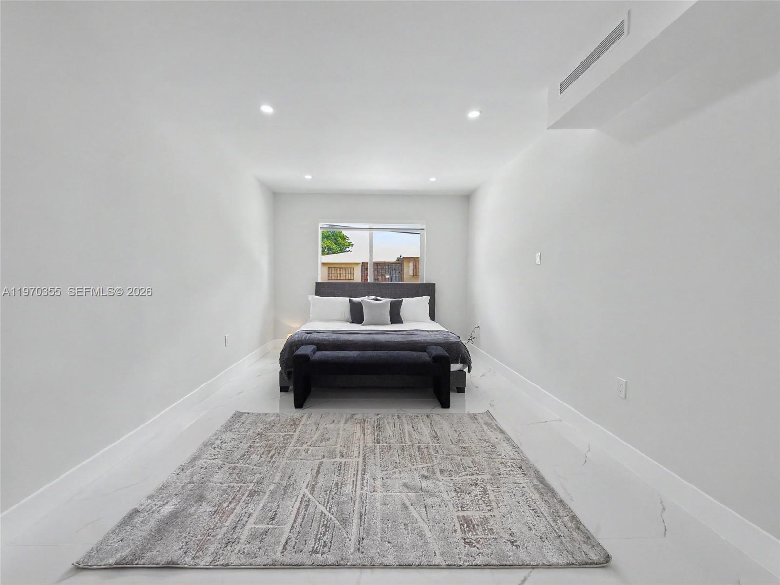 1530 SW 24th Ave