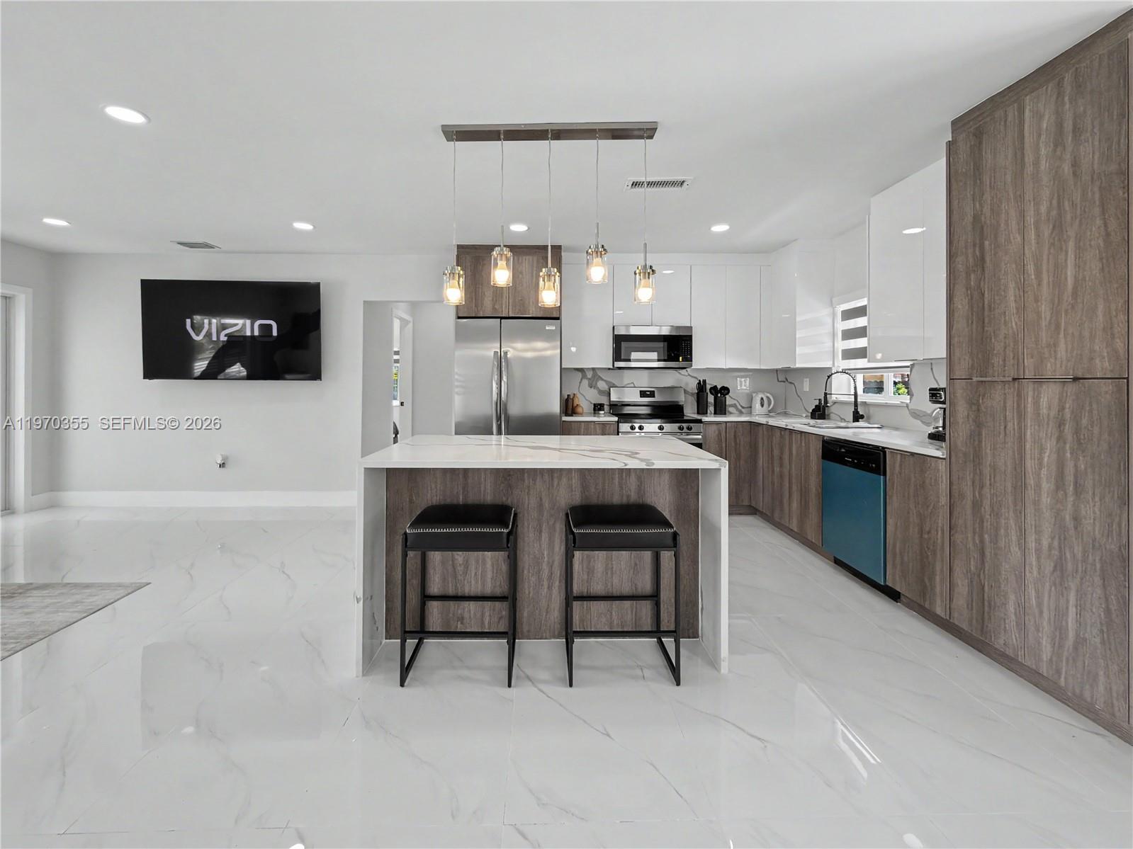 1530 SW 24th Ave
