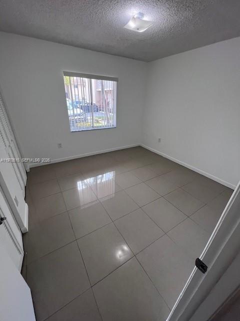 3041 W 76th St # 105 Unit: B-105