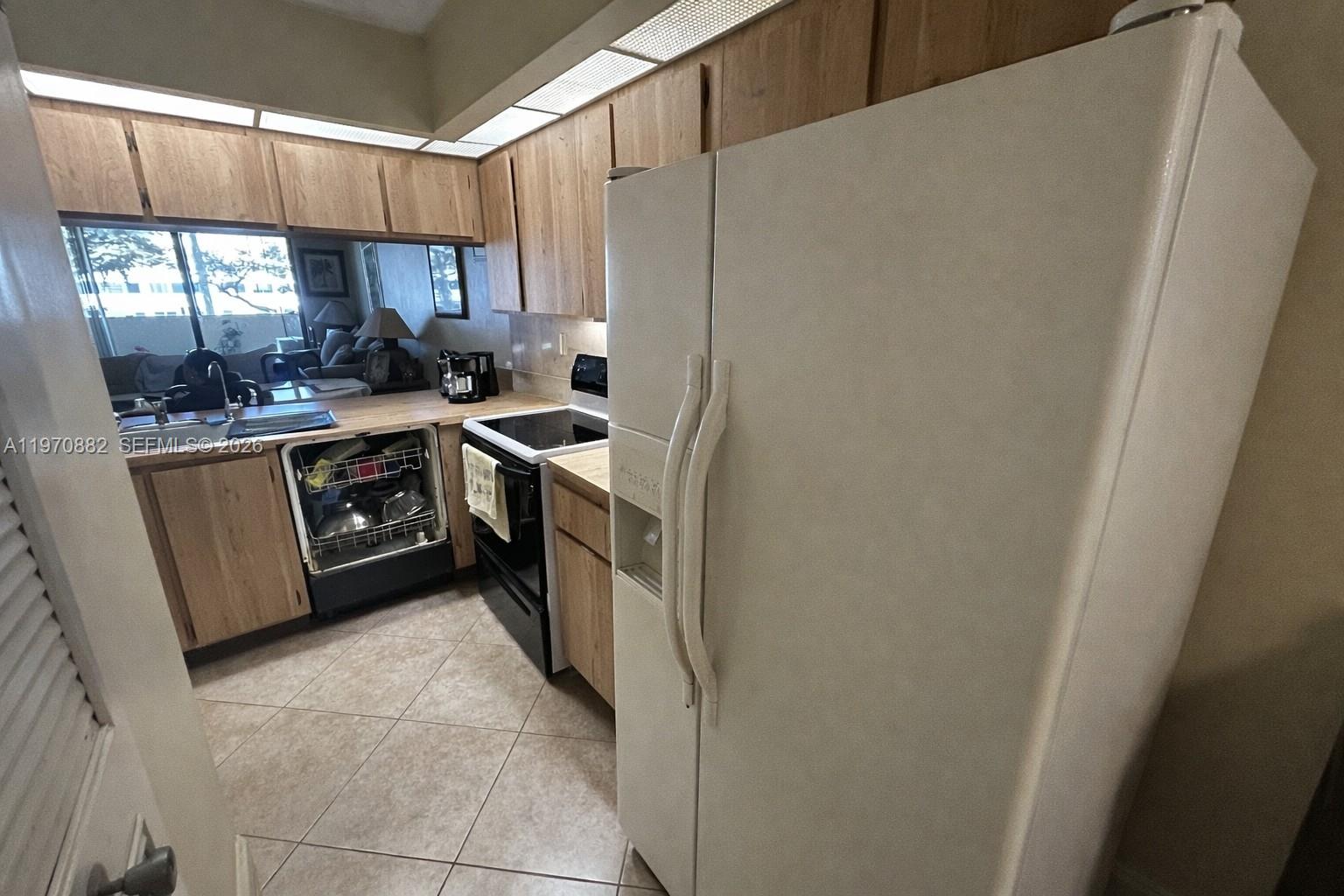 6800 Cypress Rd # 207