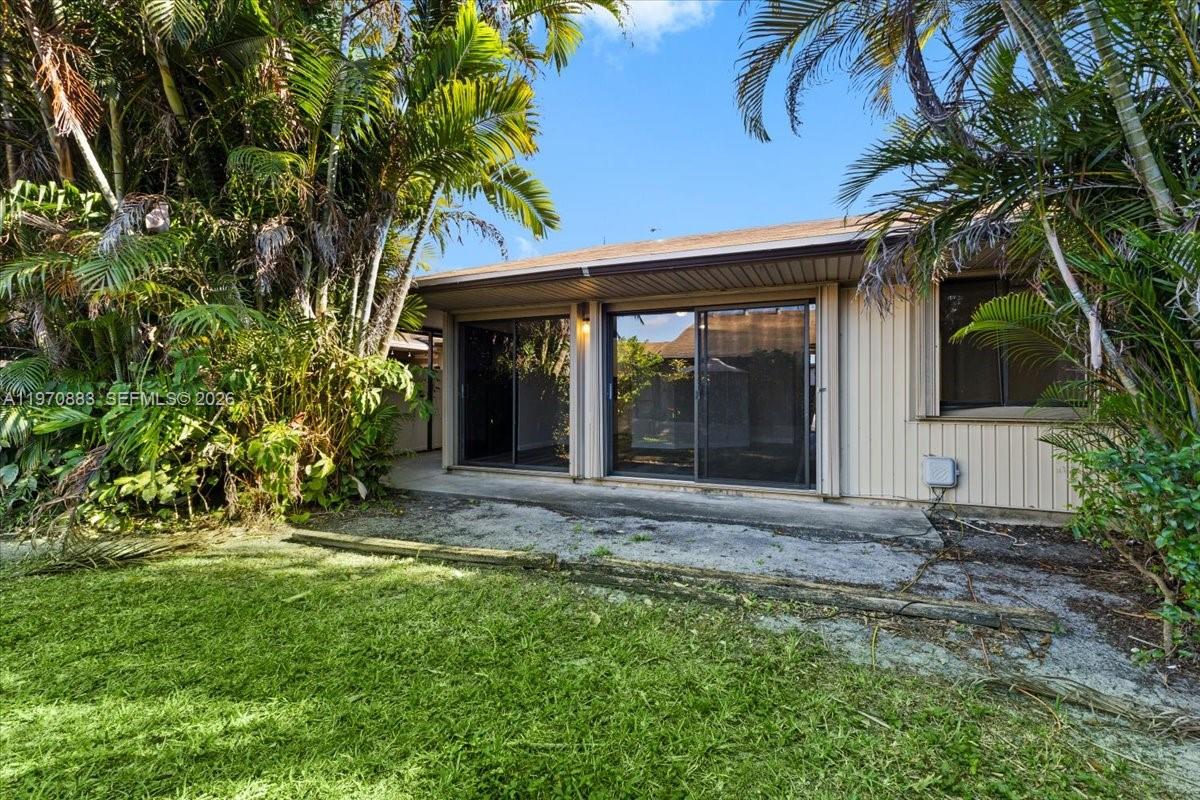 9701 W Daffodil Ln # 9701