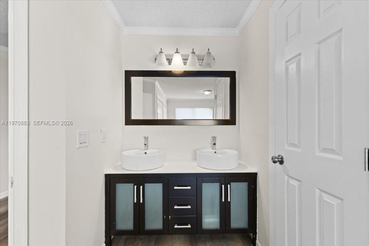 9701 W Daffodil Ln # 9701