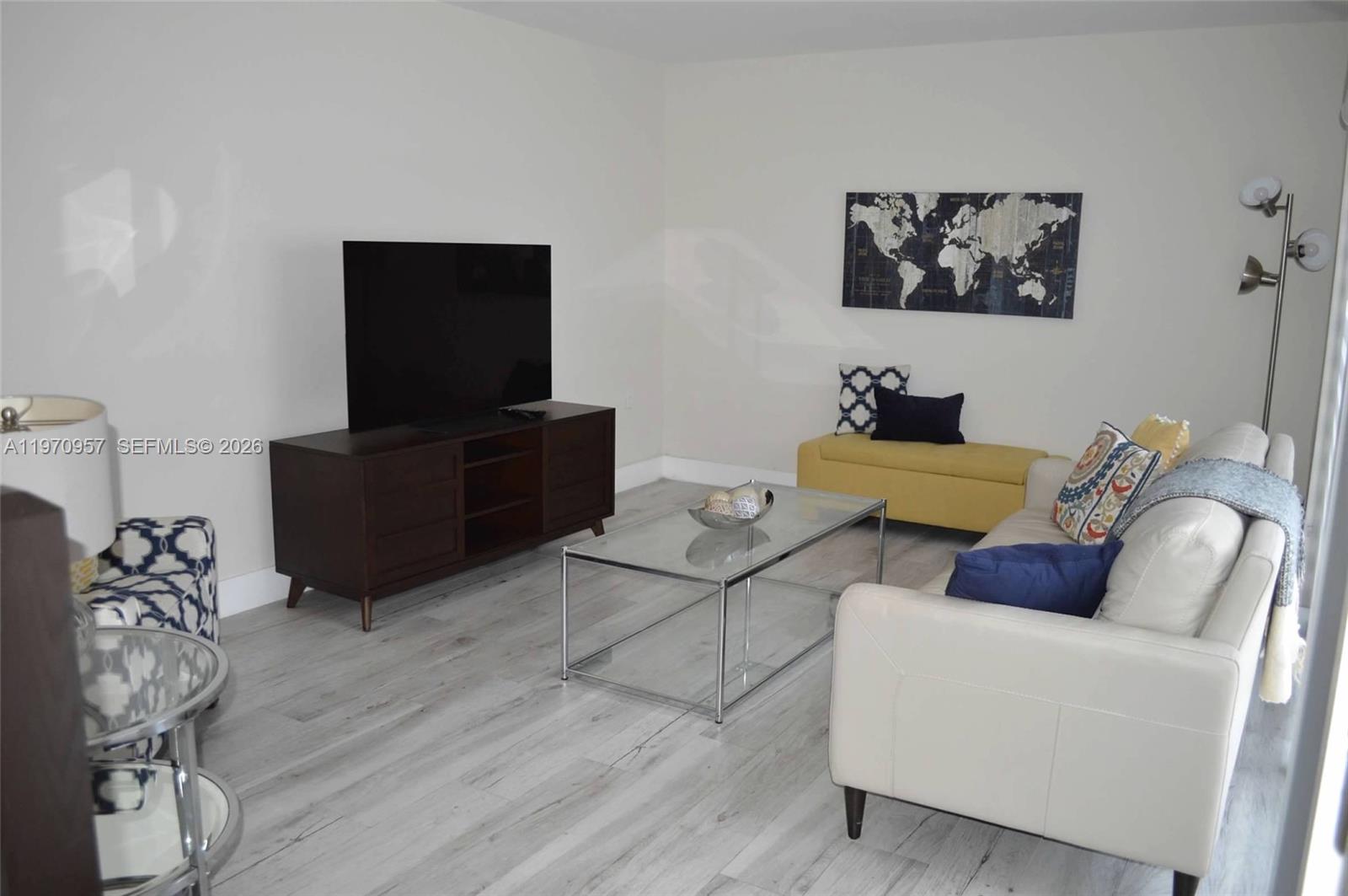 4708 SW 67th Ave # L6