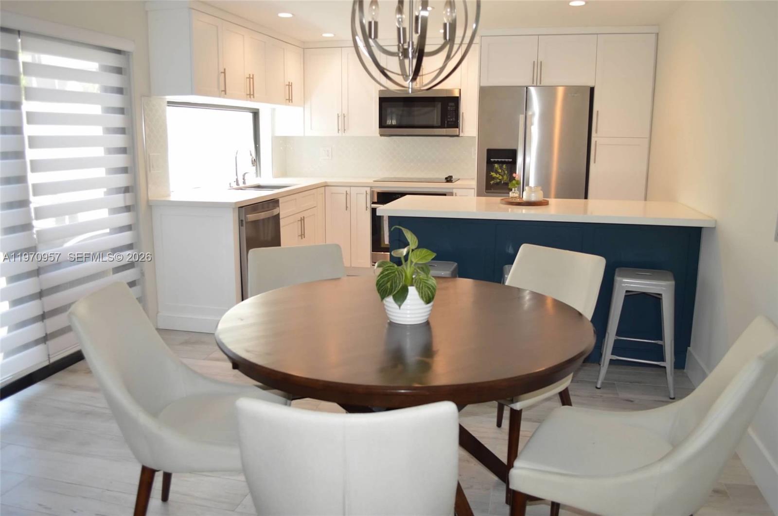 4708 SW 67th Ave # L6