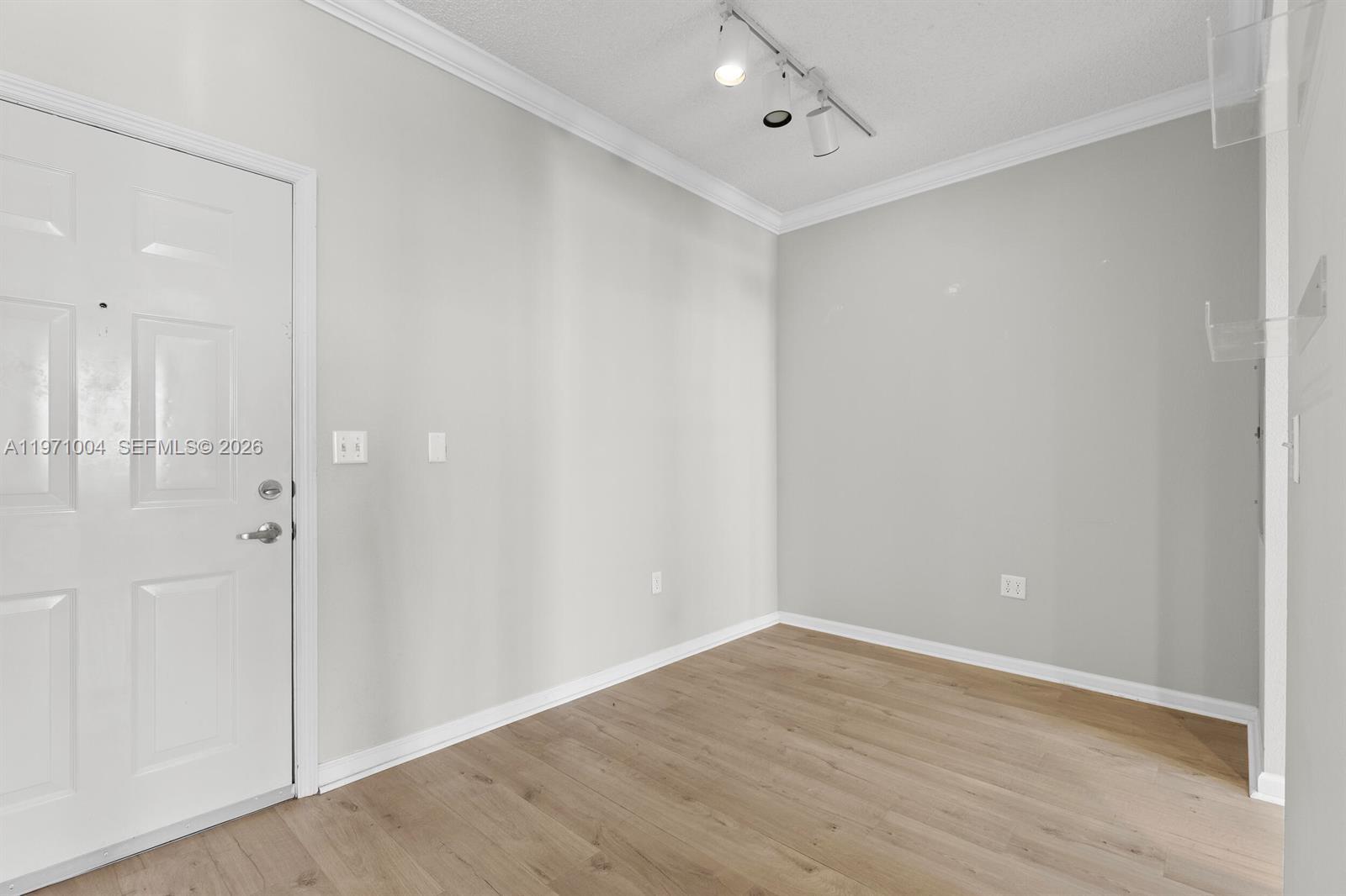 533 NE 3rd Ave # 540