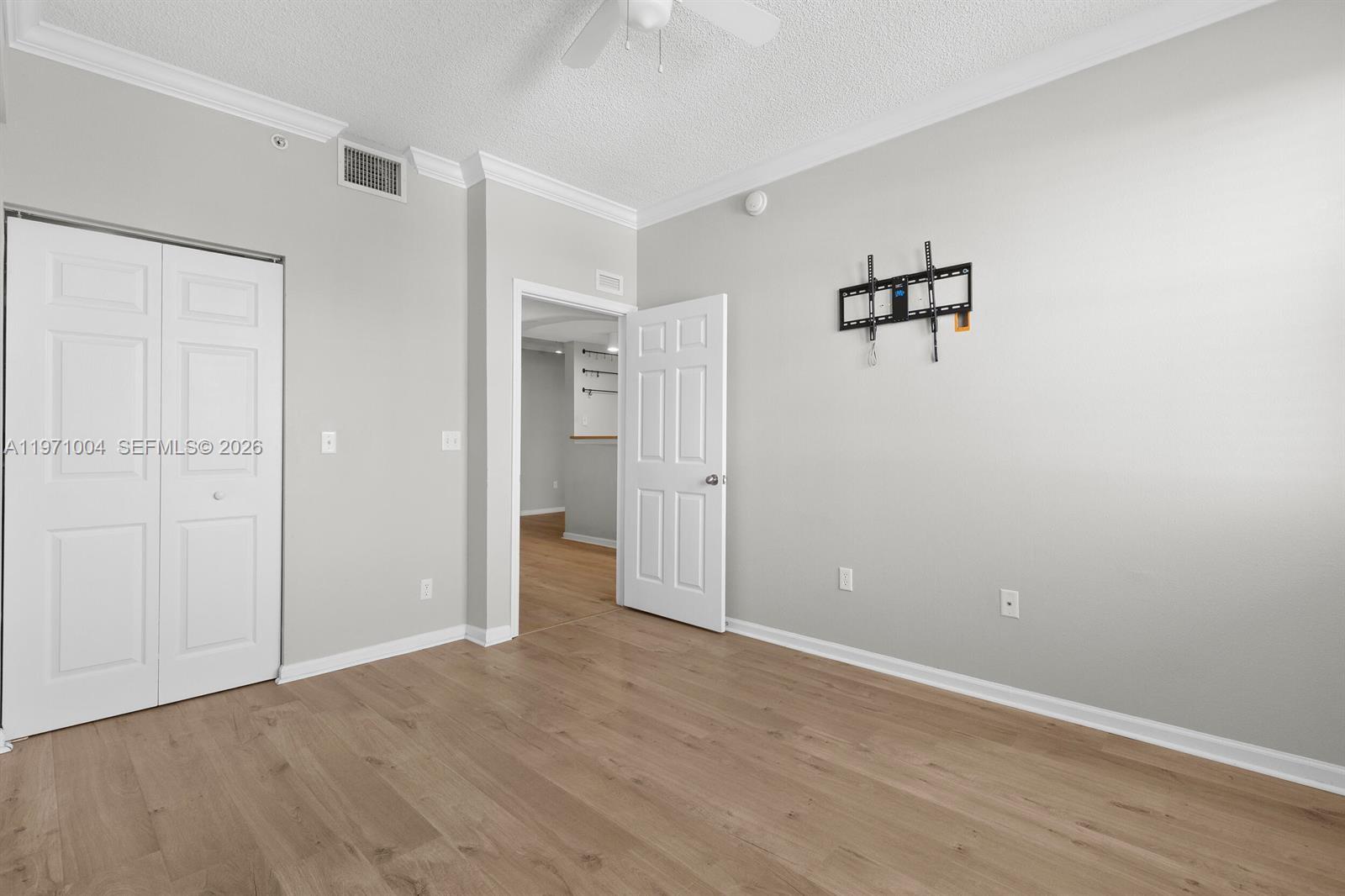 533 NE 3rd Ave # 540