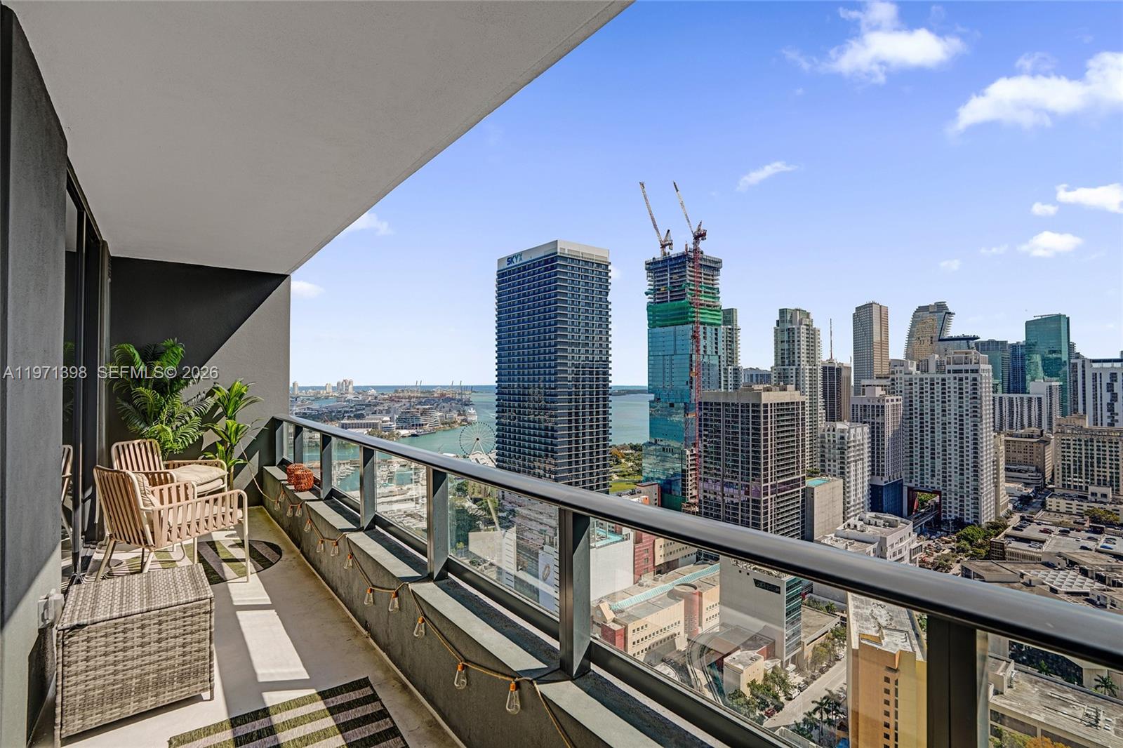 159 NE 6th St # 3214