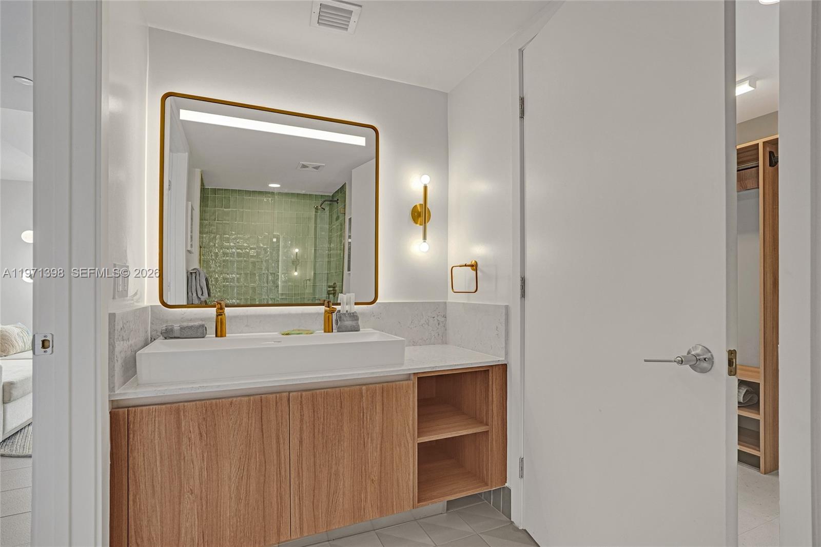 159 NE 6th St # 3214